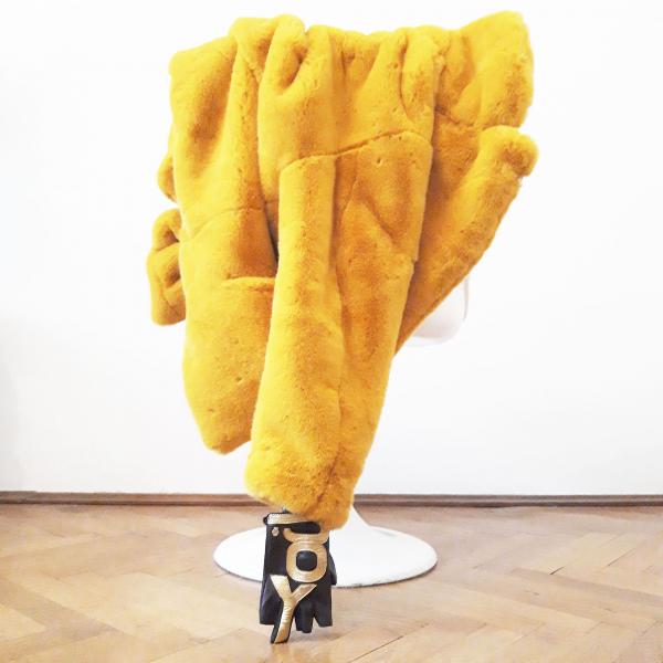 Jacqueline Abrahams - Fashionplay - artistspool.com