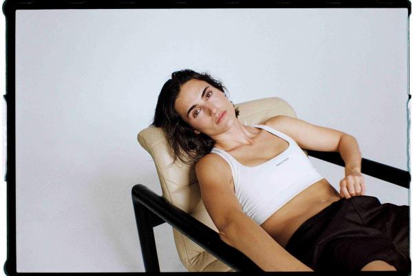 Sophia Langenecker (MUC) - Line x Loewe - artistspool.com