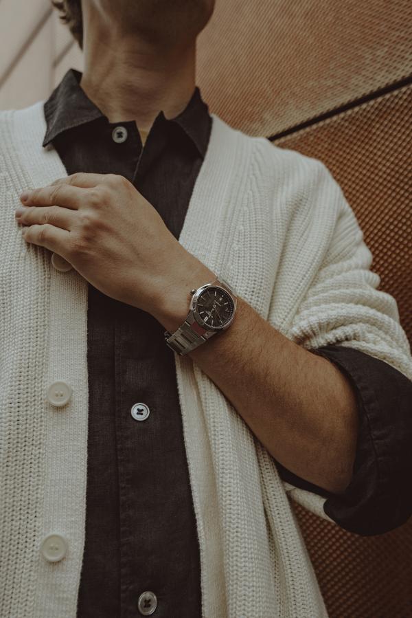 Susi Loos - Casio Edifice - artistspool.com