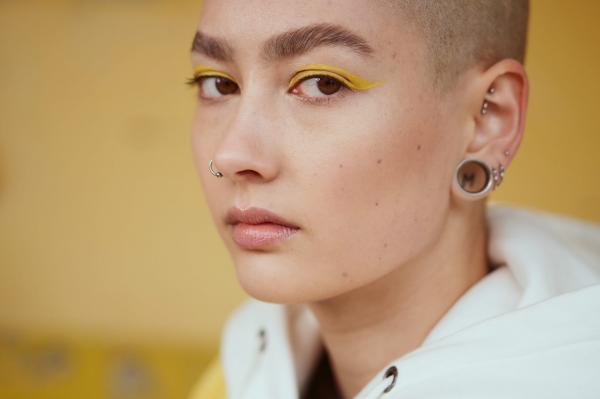 Alexandra Dietl (MUC) - Laura - artistspool.com