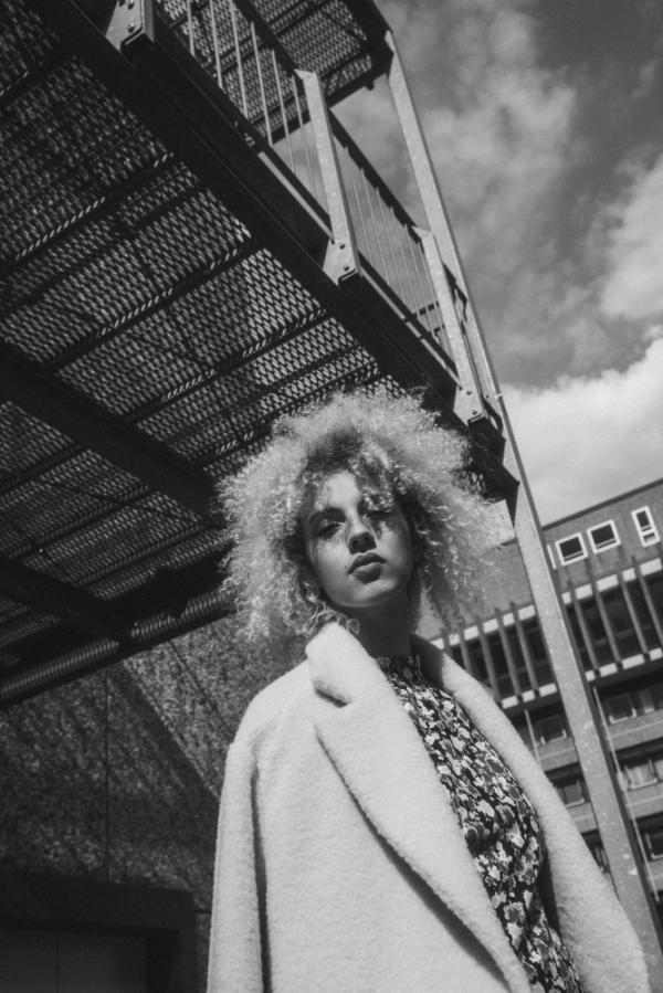 Tini Sager - Nele - artistspool.com