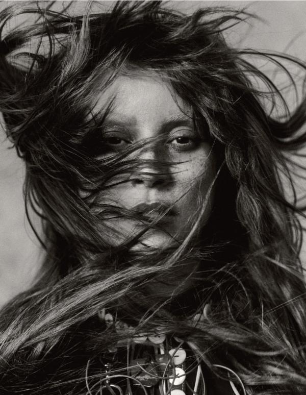 Adelaida Cue Baer - TUSH - artistspool.com