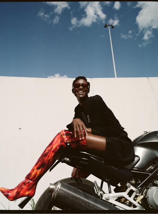 Adelaida Cue Baer - Faces Magazin - artistspool.com