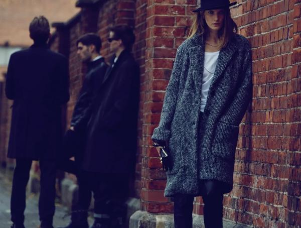 Anna Ploch (MUC) - set - artistspool.com