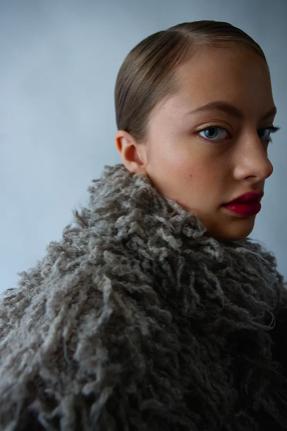 Anna Ploch (MUC) - Mia - artistspool.com