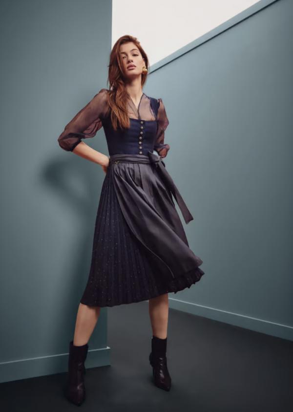 Anna Ploch (MUC) - Cocovero - artistspool.com