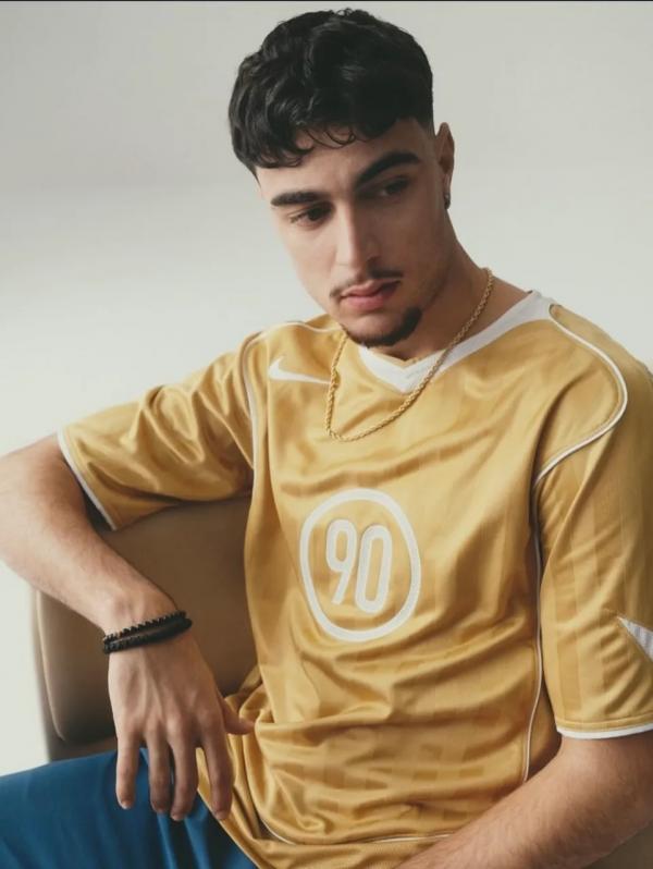 Anna Ploch (MUC) - Nike Aleksandar Pavlovic - artistspool.com