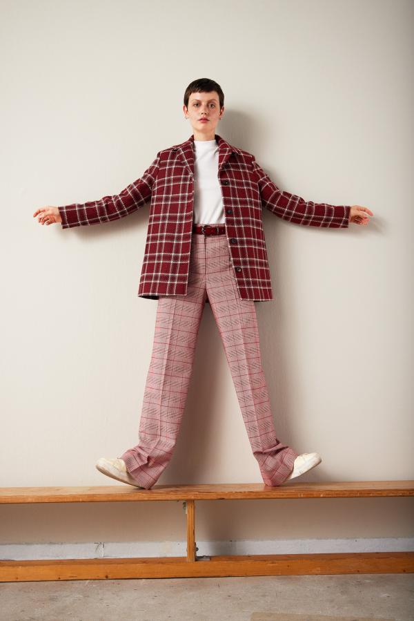 newcomer: Hanna Kohlhauer - Lookbook Annette Rufeger - artistspool.com