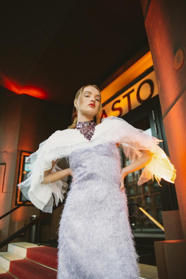 newcomer: Hanna Kohlhauer - Cosmic Eyes - artistspool.com