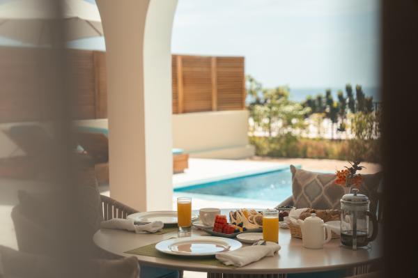 Susi Loos - The Mora - Zanzibar - artistspool.com