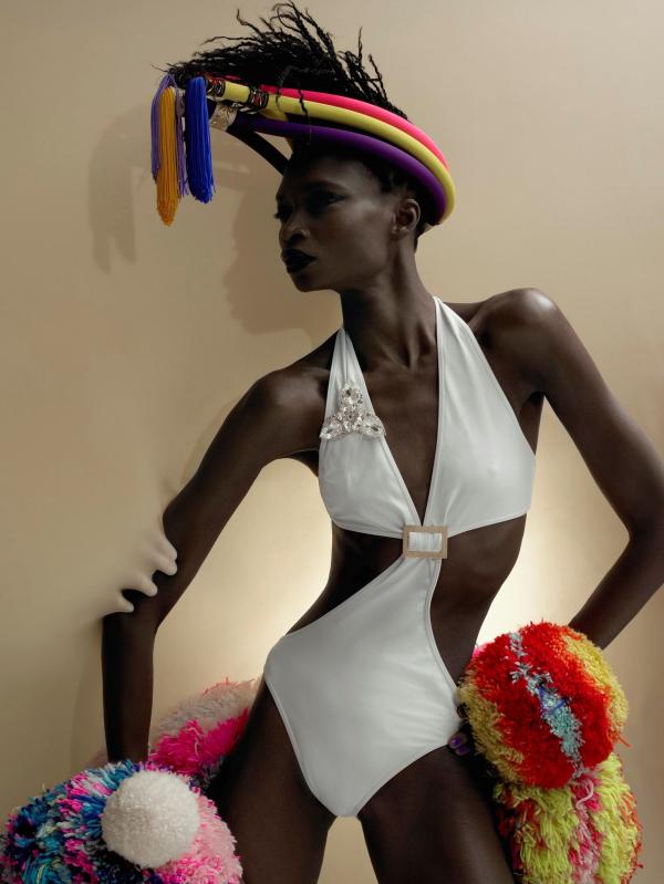 Yilmaz Aktepe - Debra Shaw for Style and the Family Tunes - artistspool.com