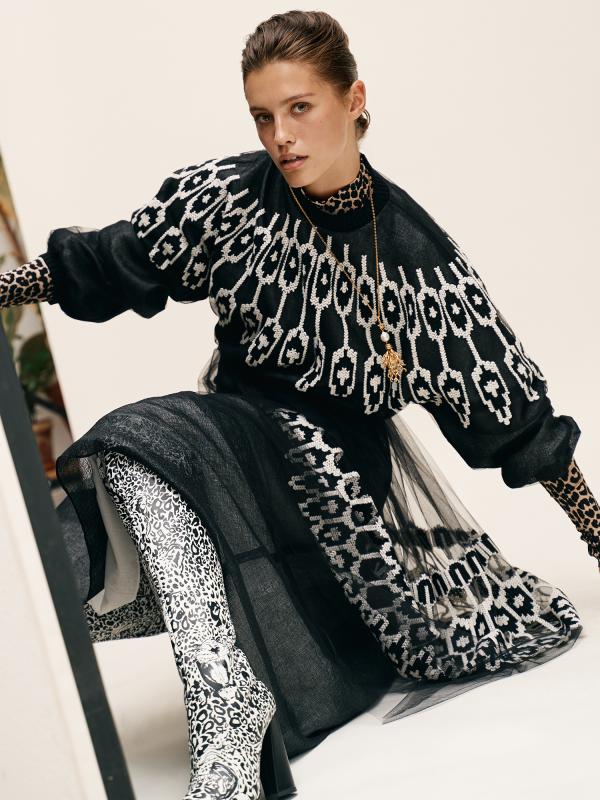 Latisha Nicholson - 5eleven Magazine - artistspool.com