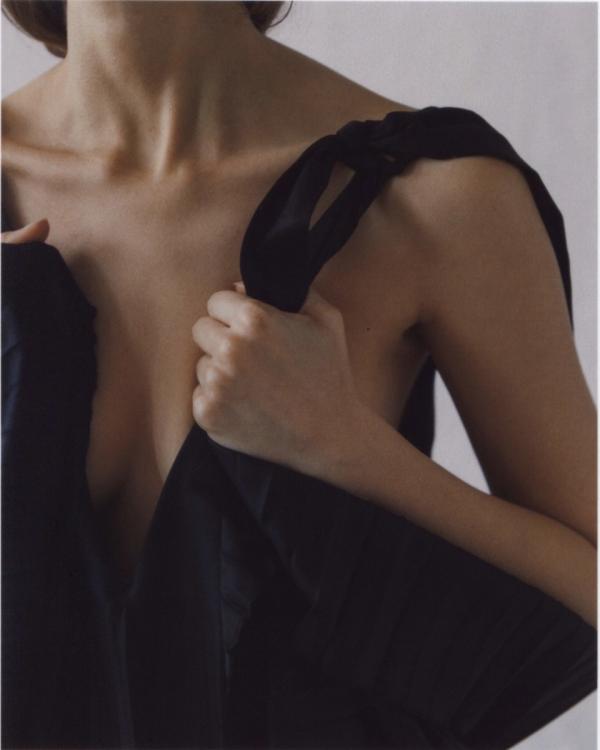 Adelaida Cue Baer - Dimensions - artistspool.com