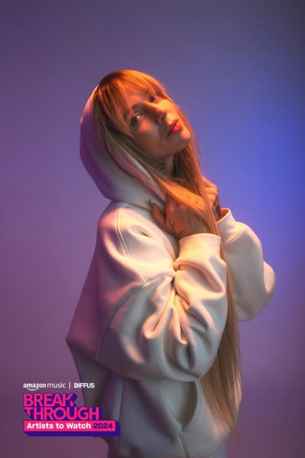 Anna Ploch (MUC) - Break Through amazon music - artistspool.com