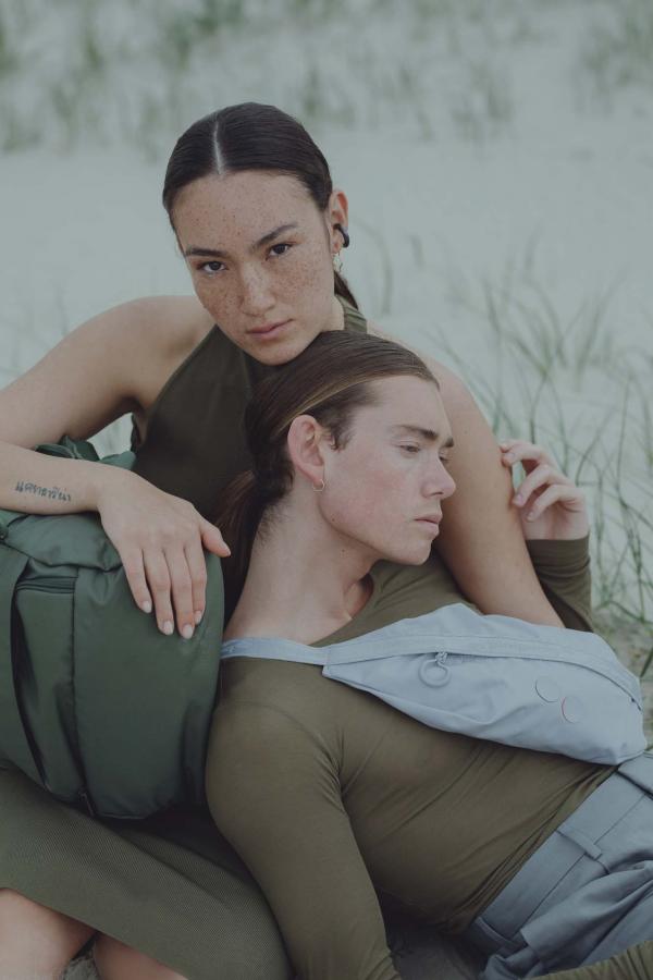 newcomer: Josepha Mars - Pinq Ponq - artistspool.com