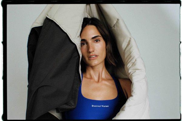 Sophia Langenecker (MUC) - Line x Loewe - artistspool.com
