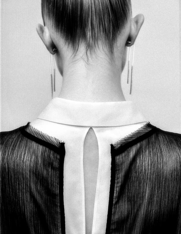 Julia Neubauer - Schön! Magazine - artistspool.com