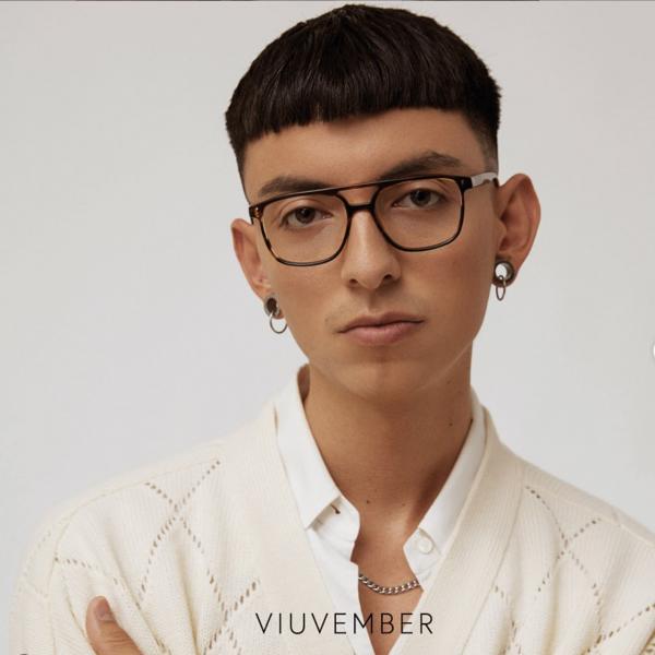 Yvonne Wengler - VIU - artistspool.com