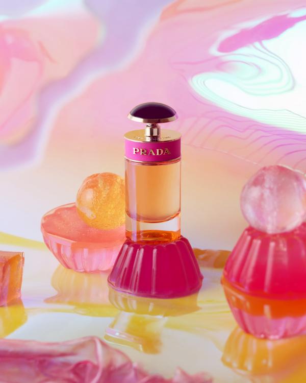 Anna Nizio - Scentury Magazine Gourmand Perfumes - artistspool.com