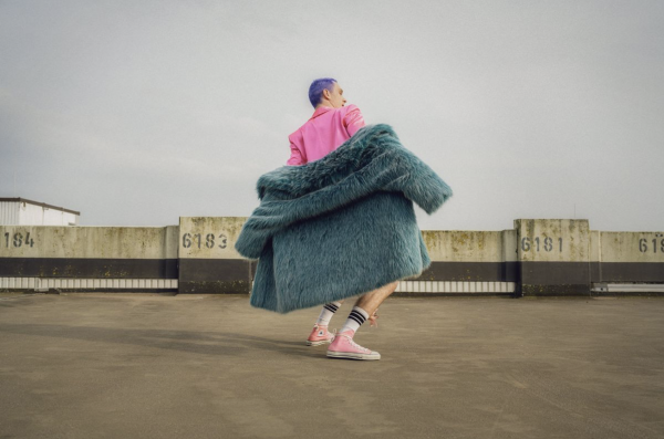 Adelaida Cue Baer - invisible - artistspool.com