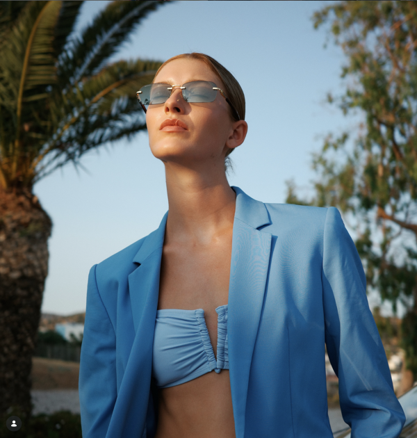 Adelaida Cue Baer - Edeloptics - artistspool.com