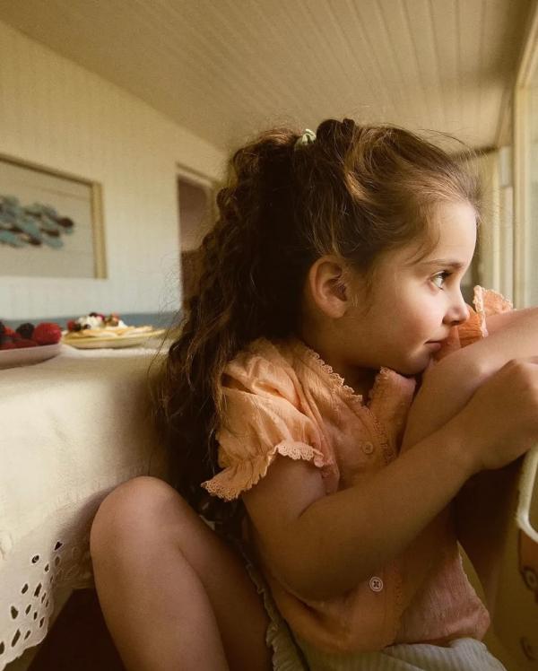 Anna Ploch (MUC) - Glamping - artistspool.com