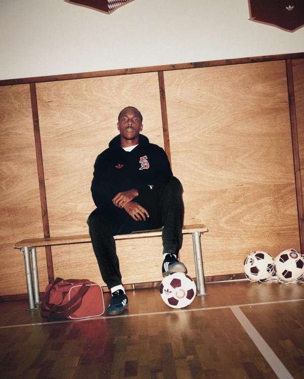 Anna Ploch (MUC) - adidas x fc bayern - artistspool.com