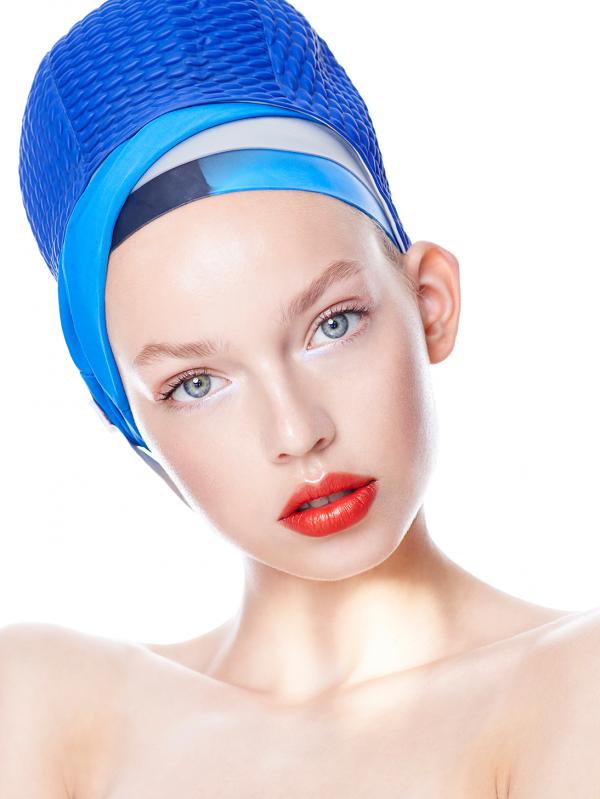 Karin Postert - Fancy Swimgear - artistspool.com