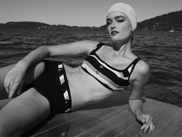 Nicole Hannay - Take me to the lake - artistspool.com