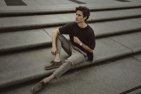 Susi Loos - Casio Edifice - artistspool.com