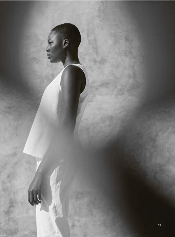 Adelaida Cue Baer - Hanro - artistspool.com