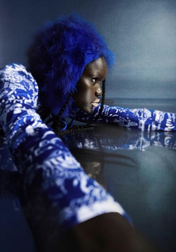 Adelaida Cue Baer - Mirror Mirror - artistspool.com