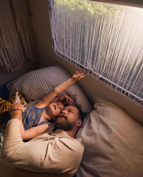 Anna Ploch (MUC) - Glamping - artistspool.com