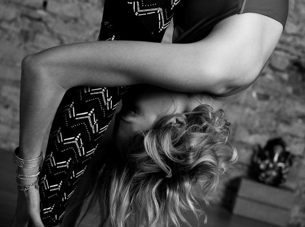 Bee Birgit Steger - Yoga Book - artistspool.com