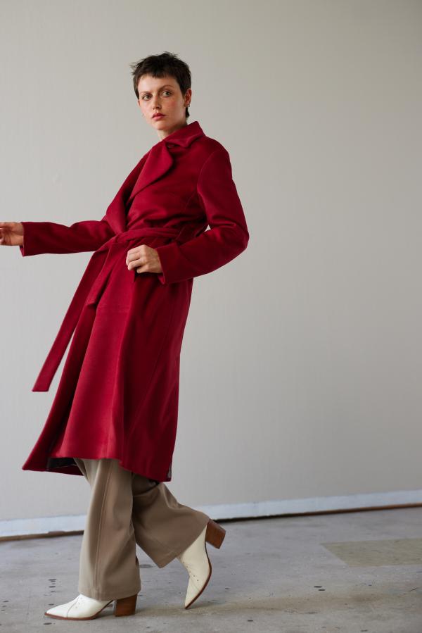 newcomer: Hanna Kohlhauer - Lookbook Annette Rufeger - artistspool.com