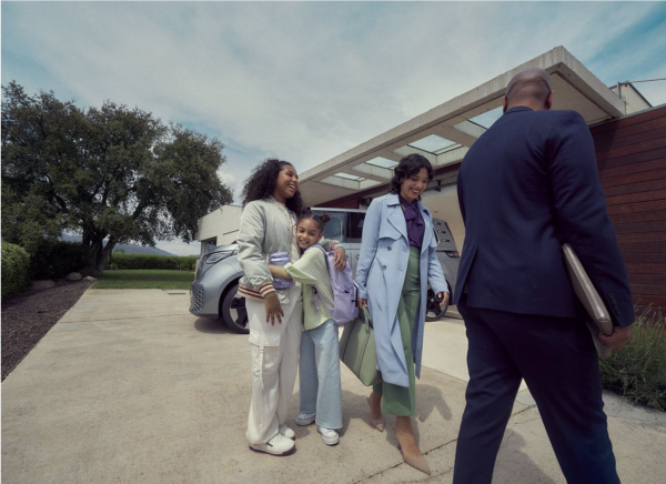 Adelaida Cue Baer - ID. Buzz - artistspool.com