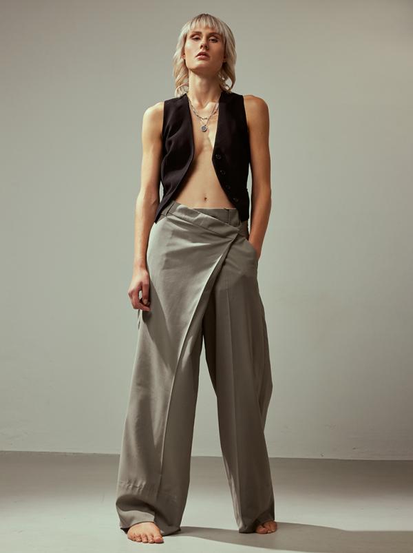Bee Birgit Steger (MUC) - Modelinstitut - artistspool.com