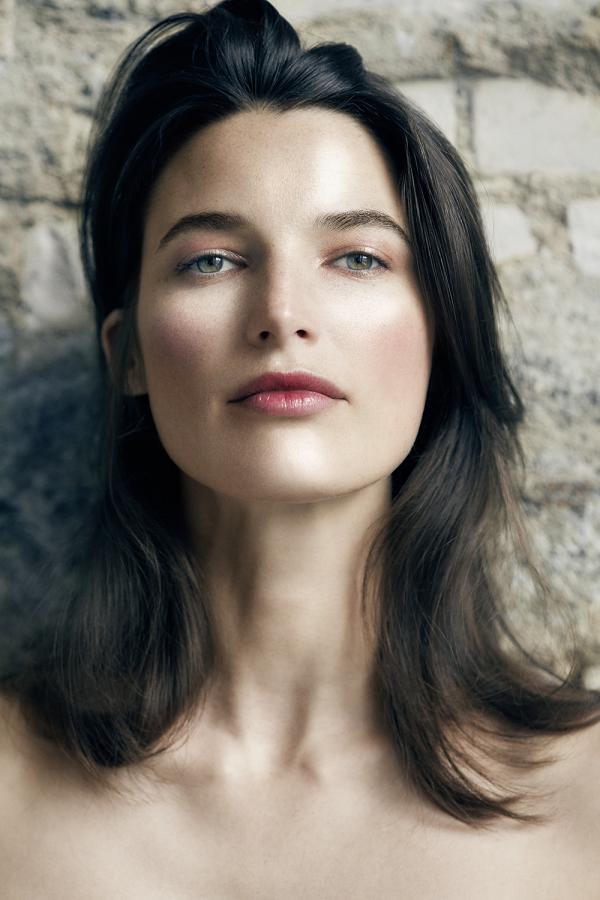 Eva Hennings - Brigitte Beauty | Winterblass - artistspool.com