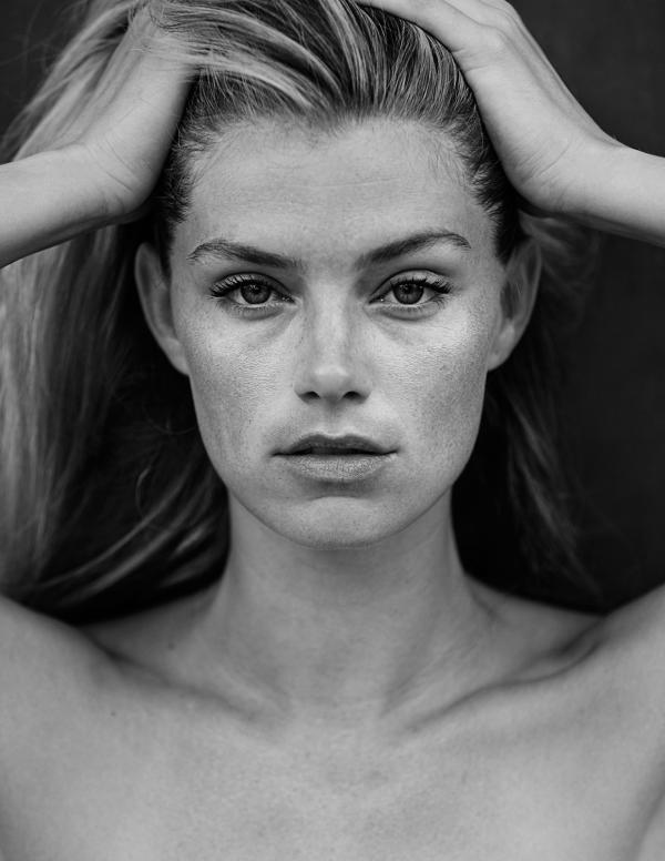 Eva Hennings - Shamonie | Luisa | Patricia - artistspool.com