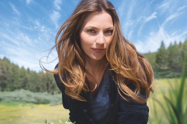 Ara Decker - Nivea Pure & Natural - artistspool.com