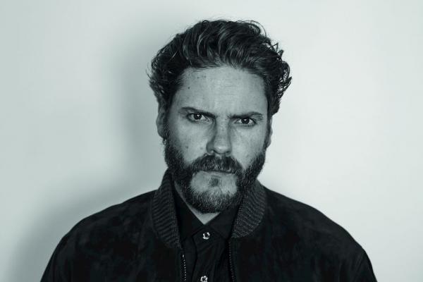 Yilmaz Aktepe - Daniel Brühl for Best Fashion - artistspool.com