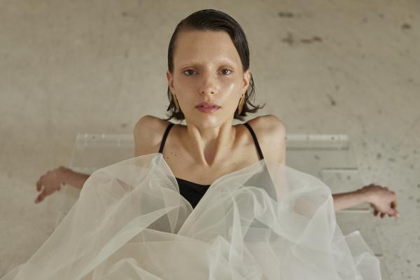 Claudia Fischer - Lovesome Magazine - artistspool.com