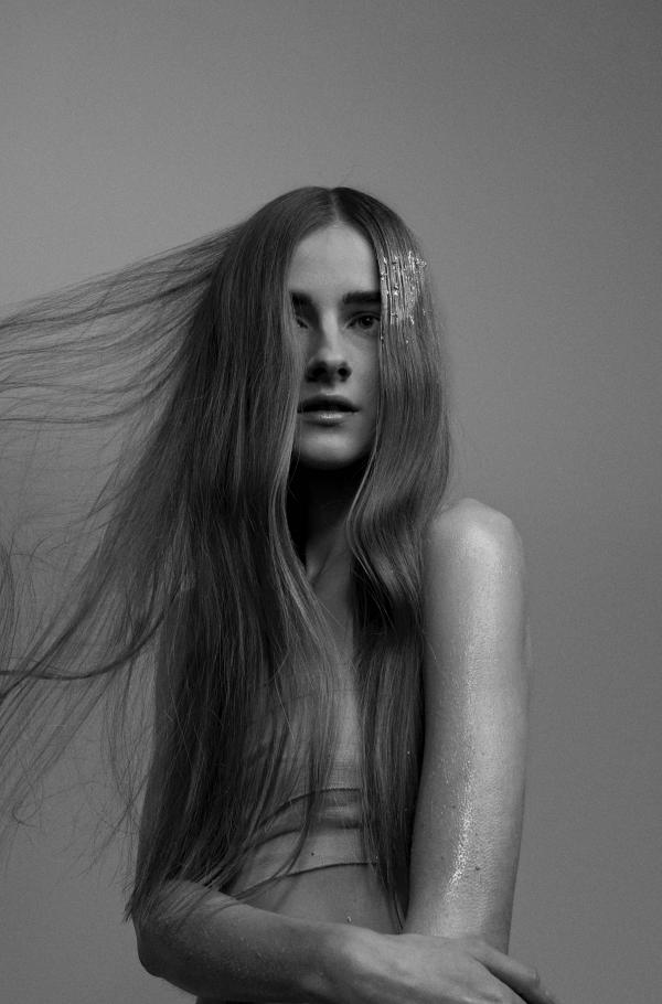 Kim Keusen - Eliza - artistspool.com