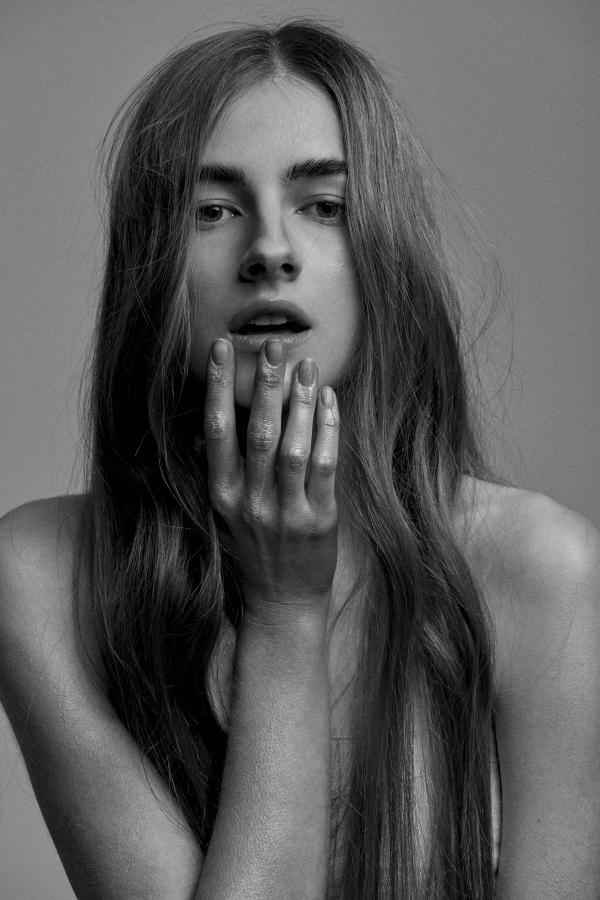 Kim Keusen - Eliza - artistspool.com