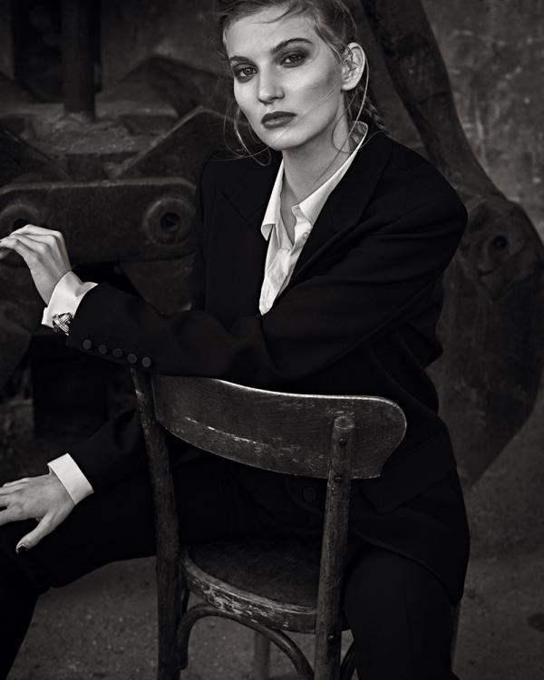 Eva Hennings - Manot Boehm - artistspool.com
