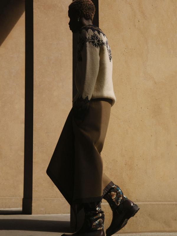 Yilmaz Aktepe - Designerlooks Best Fashion AW 19 - artistspool.com