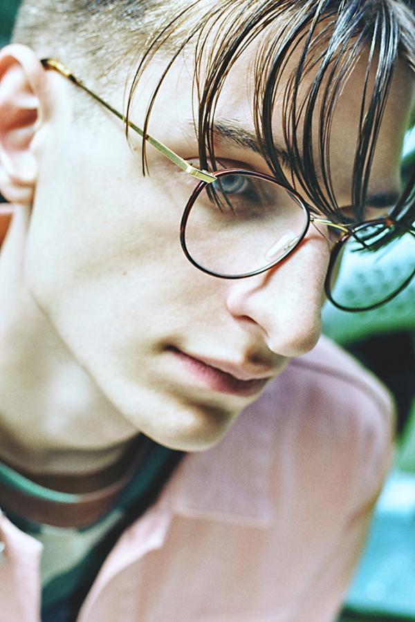 Kim Keusen - Indie Magazine - artistspool.com