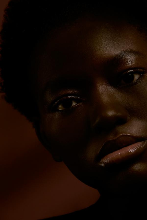 Jenny - Laide - artistspool.com
