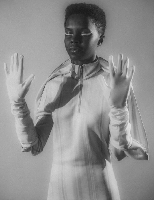 Yvonne Wengler - SCHÖN Magazine - artistspool.com