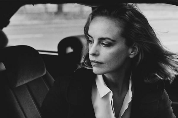 Kim Keusen - Nina Hoss - artistspool.com